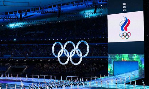 2022北京冬奥会闭幕式中国旗手是谁