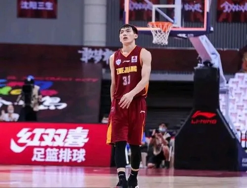 2022CBA常规赛MVP是谁