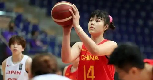 李月汝女篮个人资料简介