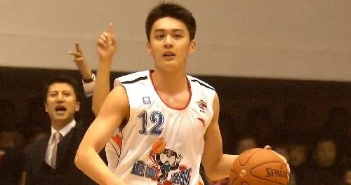 cba辽宁队主教练是谁