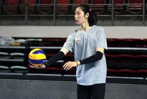 2022朱婷为何没参加世界女排联赛