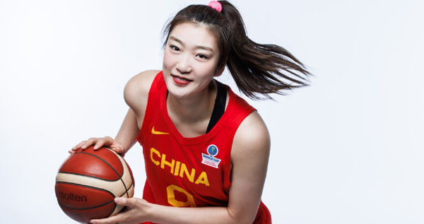 女篮李梦个人资料简介
