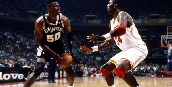 1995年NBA常规赛MVP是谁
