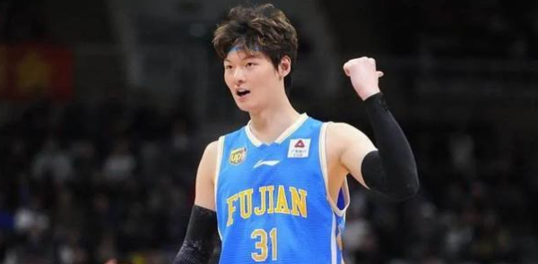 2018cba常规赛mvp是谁