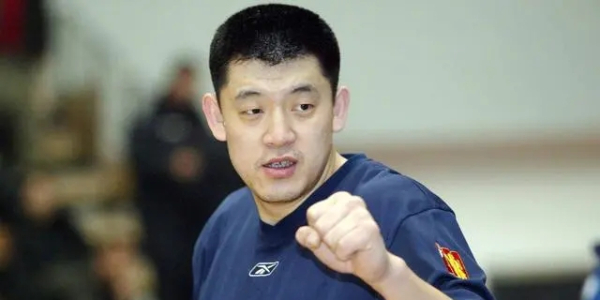 2003cba常规赛mvp是谁