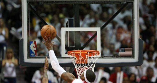 2005nba全明星扣篮大赛冠军是谁